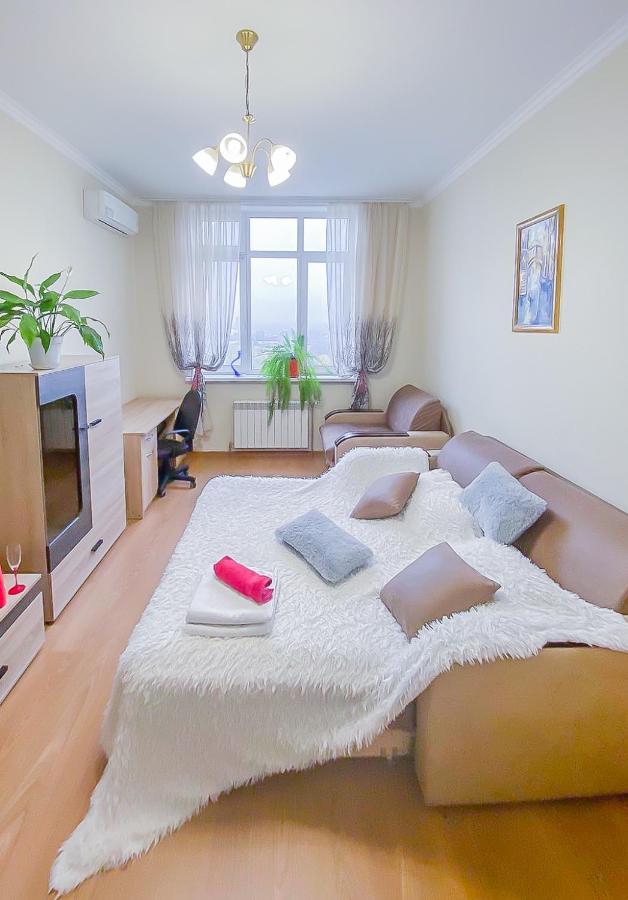 Rent Kiev Apartment 2 Min Metro Chernihivska Exterior photo