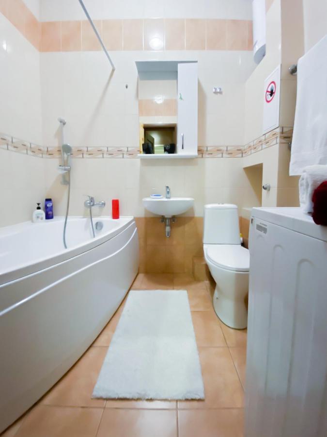 Rent Kiev Apartment 2 Min Metro Chernihivska Exterior photo