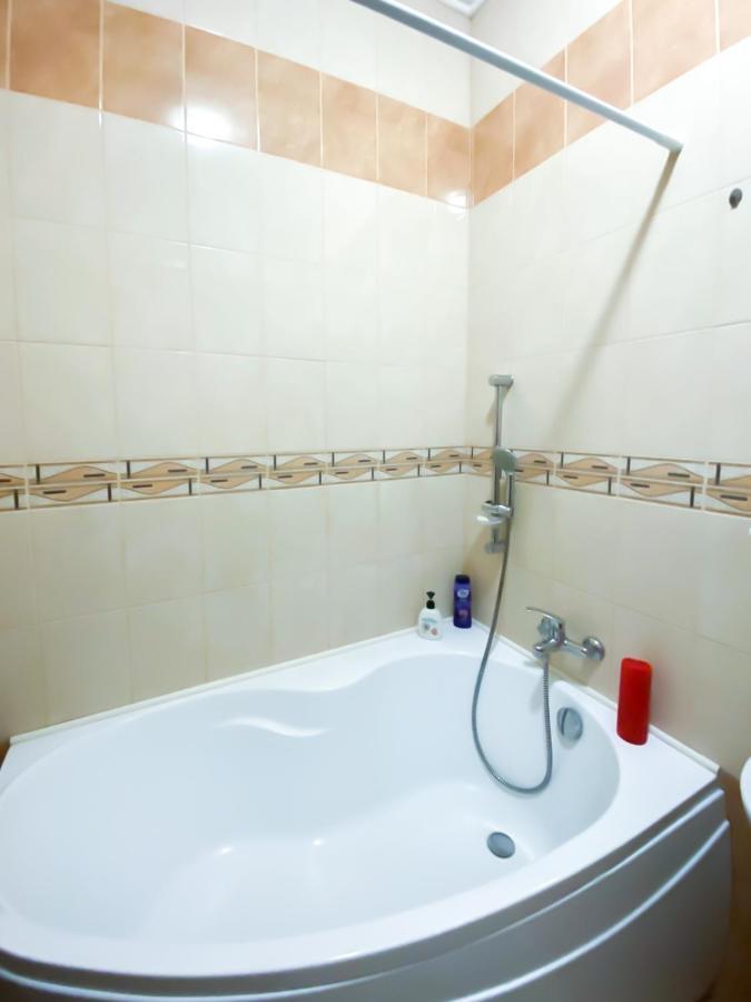 Rent Kiev Apartment 2 Min Metro Chernihivska Exterior photo