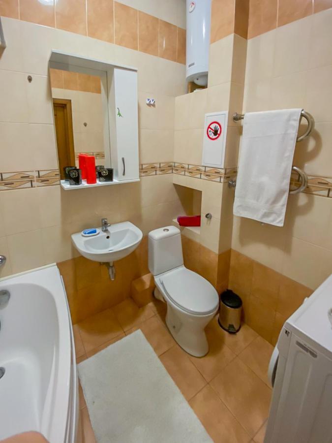Rent Kiev Apartment 2 Min Metro Chernihivska Exterior photo